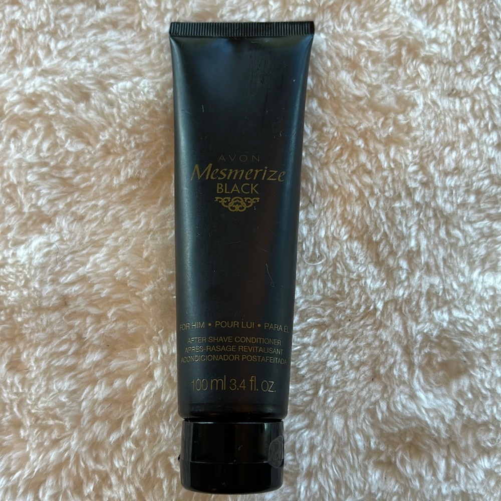New. Avon Mesmerize”